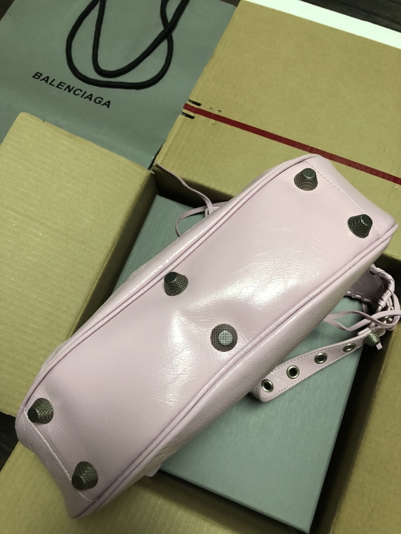 Ba1en*iaga le cagole bags